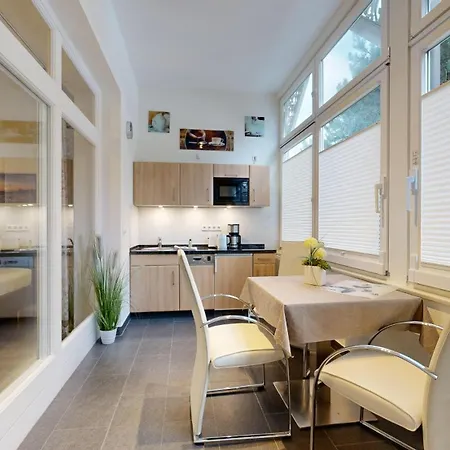 Ruhige Mit Strandkorb, Stranddistel, Apartment *