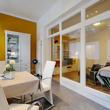 Ruhige Mit Strandkorb, Stranddistel, Apartment Binz