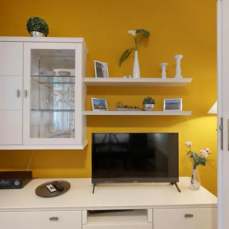 Ruhige Mit Strandkorb, Stranddistel, Apartamento Binz