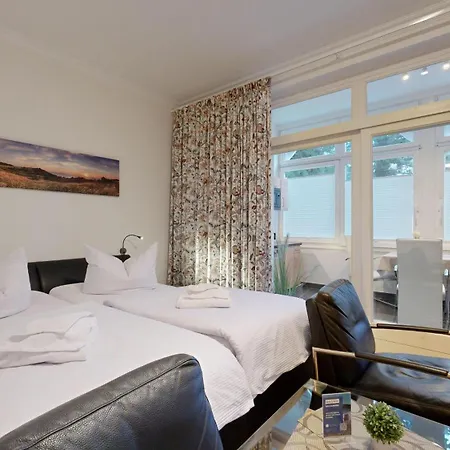 Ruhige Mit Strandkorb, Stranddistel, Apartamento