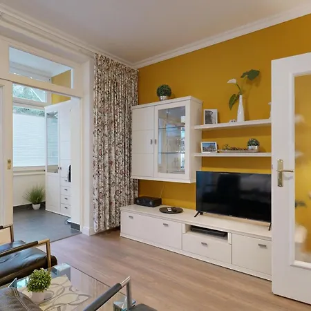 Ruhige Mit Strandkorb, Stranddistel, Apartamento *