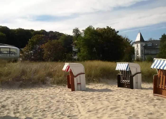 Ruhige Mit Strandkorb, Stranddistel, Apartment